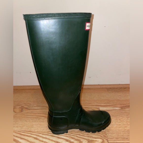 Green Hunter Rain Boots - Picture 5 of 11